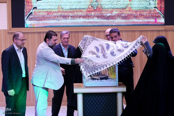 رونمایی قرآن