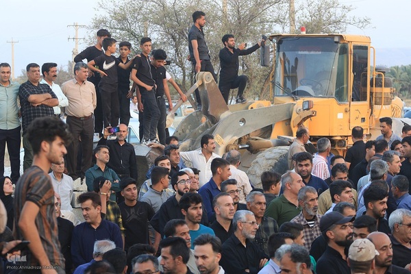 جابه‌جایی مزار شهید جواد رضایی در کازرون