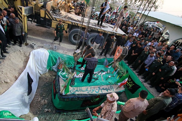 جابه‌جایی مزار شهید جواد رضایی در کازرون