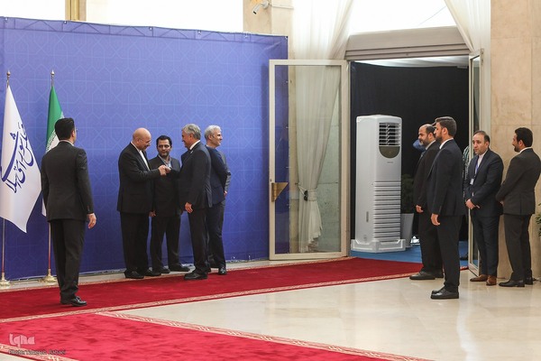 مراسم استقبال از میهمانان چهاردهمین دوره تحلیف ریاست جمهوری ایران