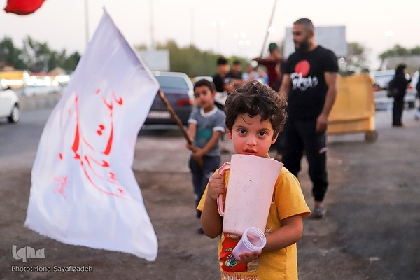 حرکت کاروان‌های پیاده‌روی اربعین به سمت شلمچه