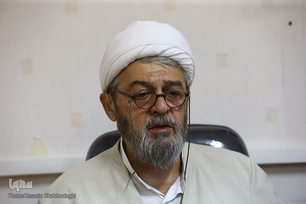 فرزنده علامه حسن زاده آملی