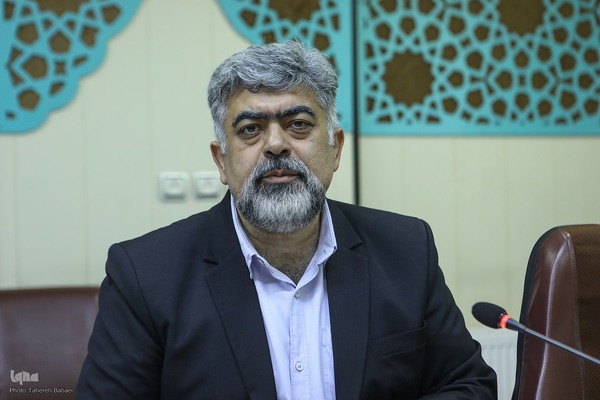 سیدحمیدرضا حسینی‌دانا، رئیس اندیشکده راهبردی رسانه‌ها و فضای مجازی