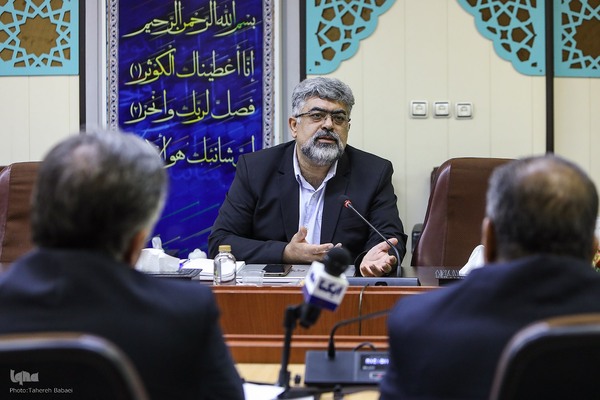 سیدحمیدرضا حسینی‌دانا، رئیس اندیشکده راهبردی رسانه‌ها و فضای مجازی