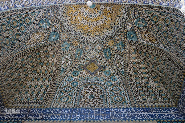 مسجد رحیم خان اصفهان؛ نگین فیروزه‌ای دوره قاجار