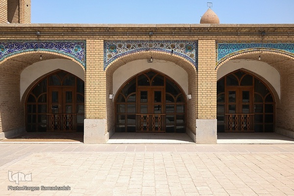 مسجد رحیم خان اصفهان؛ نگین فیروزه‌ای دوره قاجار