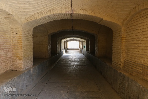 مسجد رحیم خان اصفهان؛ نگین فیروزه‌ای دوره قاجار