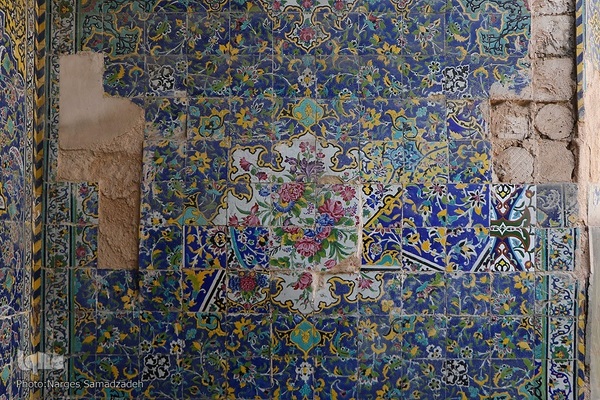 مسجد رحیم خان اصفهان؛ نگین فیروزه‌ای دوره قاجار