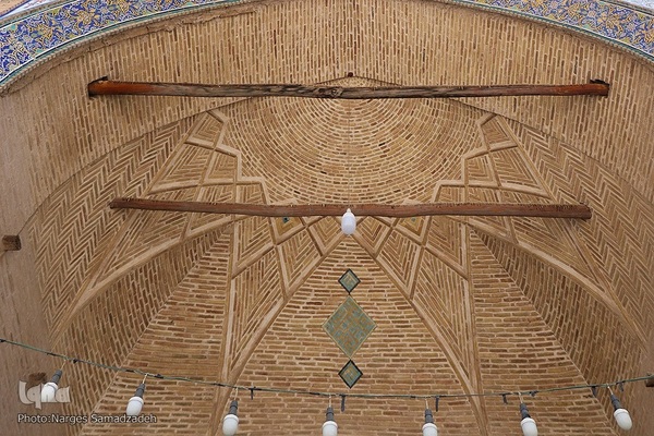 مسجد رحیم خان اصفهان؛ نگین فیروزه‌ای دوره قاجار