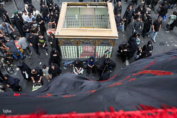 پیاده‌روی جاماندگان اربعین در تهران
