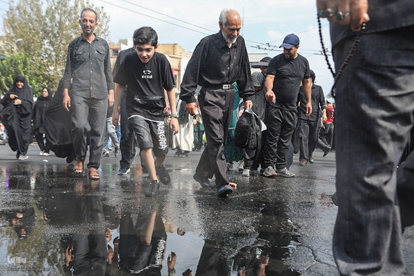 پیاده‌روی جاماندگان اربعین در تهران
