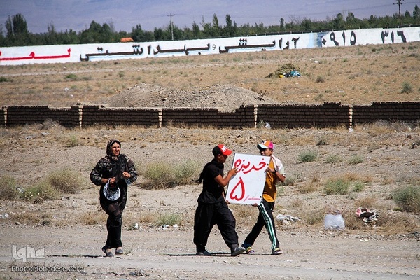 زائران پیاده امام رضا(ع)