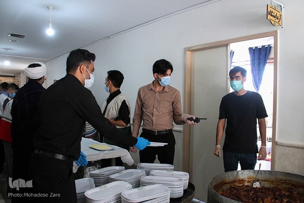 زائران پیاده امام رضا(ع)