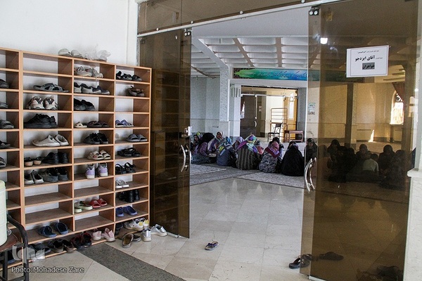 زائران پیاده امام رضا(ع)