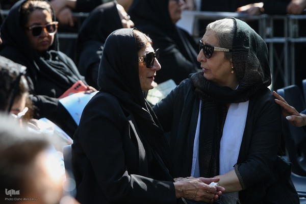 تشییع پیکر استاد محمدعلی بهمنی