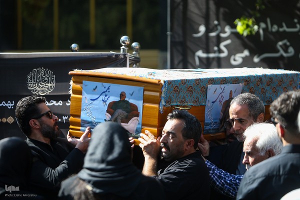 تشییع پیکر استاد محمدعلی بهمنی