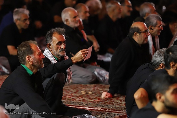 مراسم عزاداری شب شهادت امام رضا(ع) در حرم مطهر رضوی