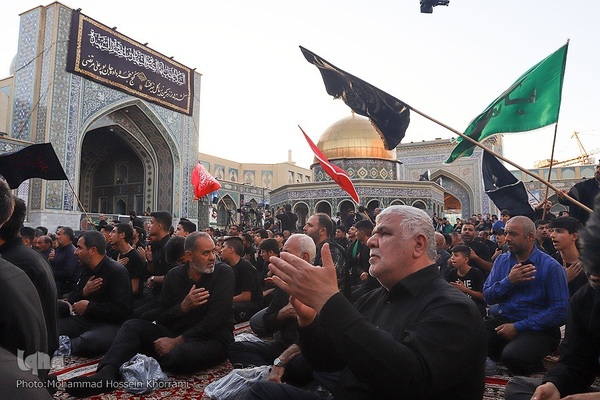 مراسم عزاداری شب شهادت امام رضا(ع) در حرم مطهر رضوی