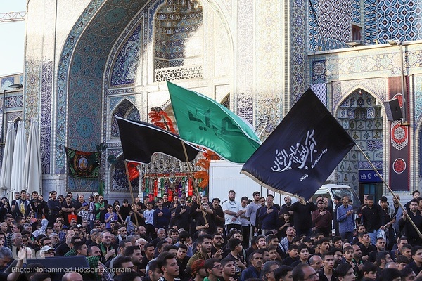 مراسم عزاداری شب شهادت امام رضا(ع) در حرم مطهر رضوی