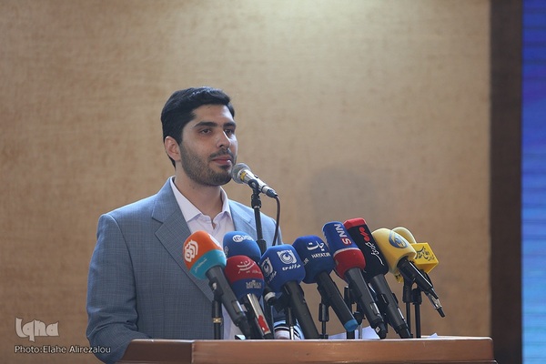 افتتاحیه دهمین نمایشگاه «ایران‌نوشت»