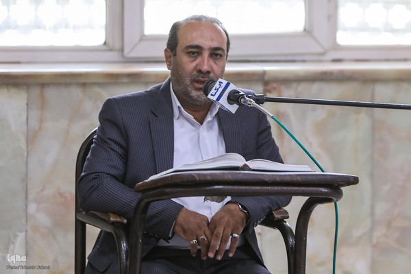 رونمایی از لوح فشرده ترتیل کامل قرآن در بیمارستان خاتم‌الانبیاء(ص)