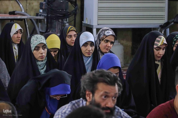 دیدارعوامل اجرایی سی و هشتمین جشنواره ملی قرآن با پدر شهید آیت‌الله آل‌هاشم‎