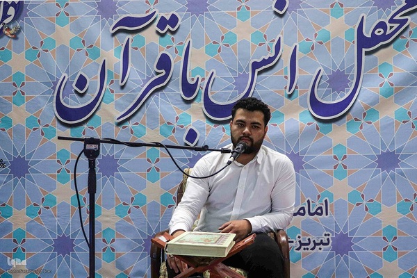 دیدارعوامل اجرایی سی و هشتمین جشنواره ملی قرآن با پدر شهید آیت‌الله آل‌هاشم‎