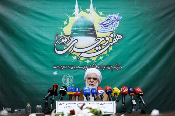 نشست خبری بزرگداشت هفته وحدت