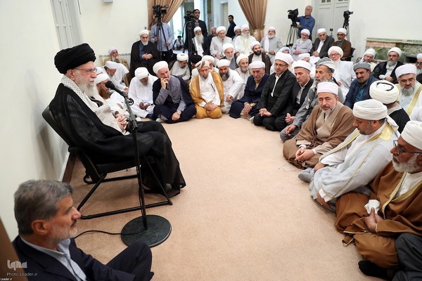 دیدار جمعی از علما، امامان جمعه و مدیران مدارس علمیه اهل سنت سراسر کشور