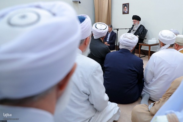 دیدار جمعی از علما، امامان جمعه و مدیران مدارس علمیه اهل سنت سراسر کشور