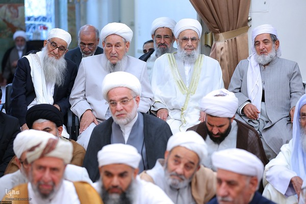 دیدار جمعی از علما، امامان جمعه و مدیران مدارس علمیه اهل سنت سراسر کشور