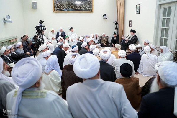 دیدار جمعی از علما، امامان جمعه و مدیران مدارس علمیه اهل سنت سراسر کشور