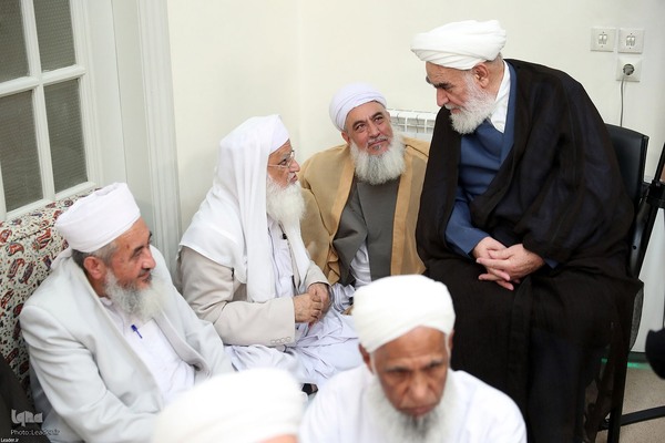 دیدار جمعی از علما، امامان جمعه و مدیران مدارس علمیه اهل سنت سراسر کشور