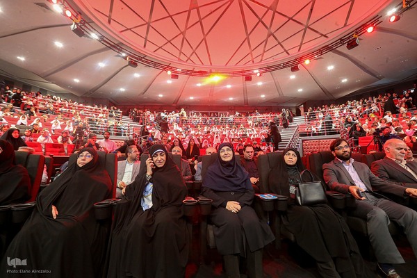 مراسم نمادین جشن غنچه‌ها