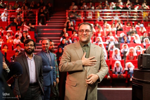 مراسم نمادین جشن غنچه‌ها