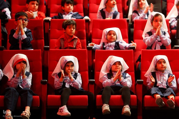 مراسم نمادین جشن غنچه‌ها