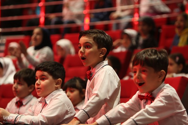 مراسم نمادین جشن غنچه‌ها