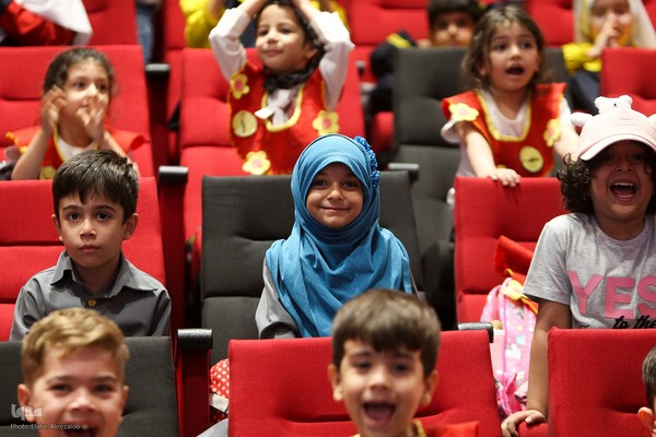 مراسم نمادین جشن غنچه‌ها