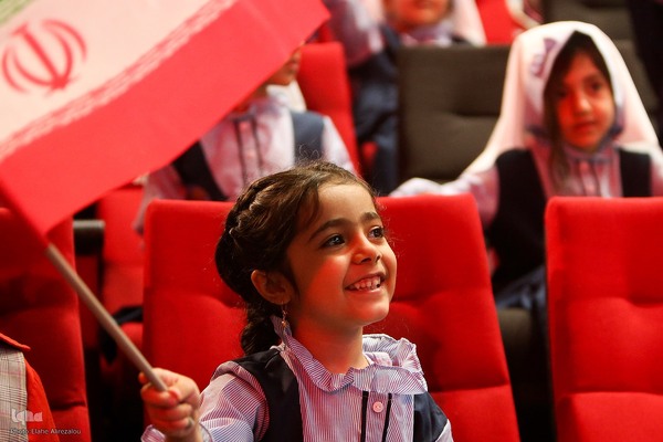 مراسم نمادین جشن غنچه‌ها