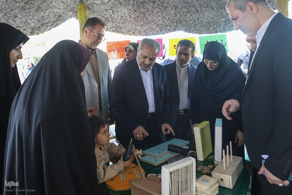 مراسم جشن شکوفه‌ها