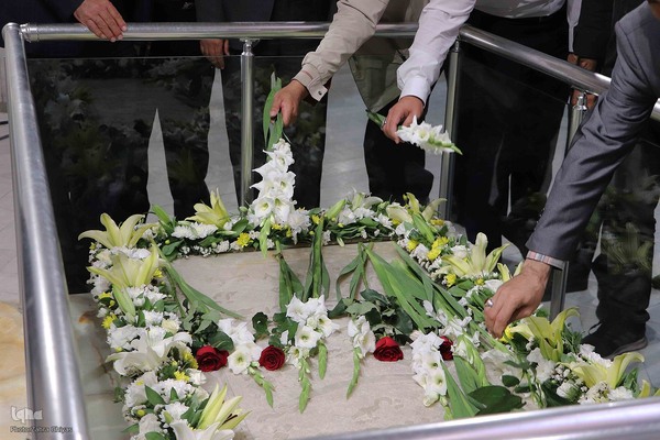 گلباران مزار استاد شهریار