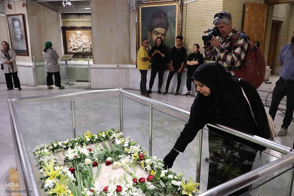 گلباران مزار استاد شهریار