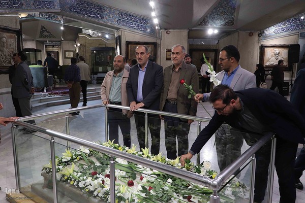 گلباران مزار استاد شهریار