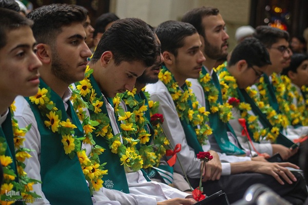 تجلیل از ۴۷۰ حافظ قرآن همراه با گرامیداشت شهدای قرآنی فارس