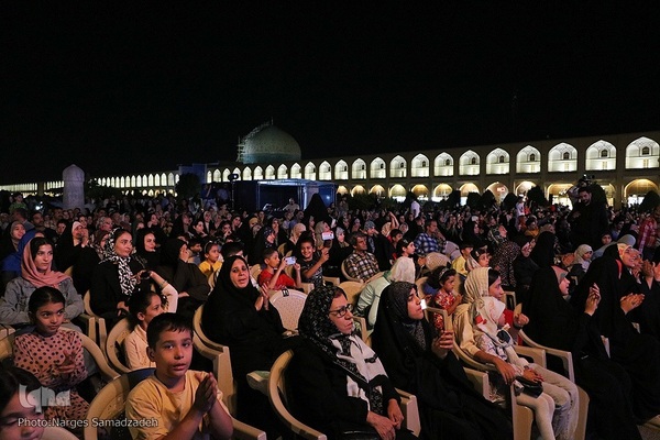 جشن میلاد پیامبر مهربانی‌ها در اصفهان