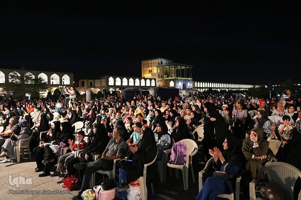 جشن میلاد پیامبر مهربانی‌ها در اصفهان