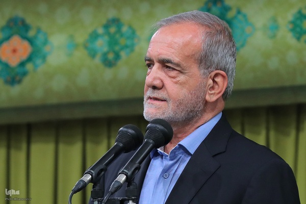 دیدار مسئولان نظام، سفرای کشور‌های اسلامی و میهمانان کنفرانس وحدت