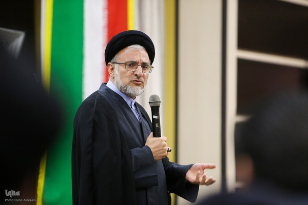 برپایی محفل قرآنی به مناسبت هفته وقف