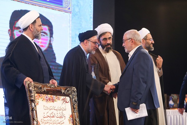 مراسم تجلیل از واقفان برتر