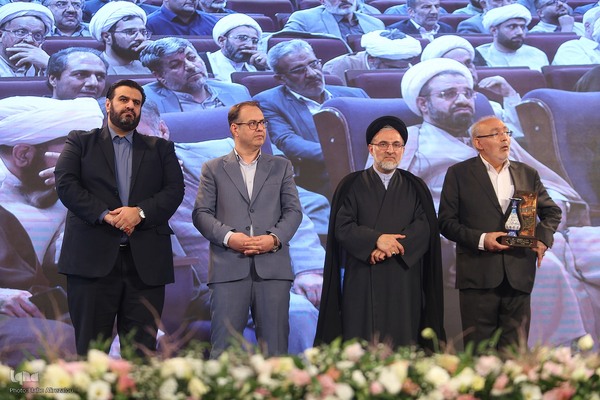 مراسم تجلیل از واقفان برتر